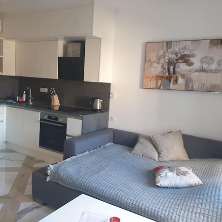Palar Apartment Ljubljana Buitenkant foto
